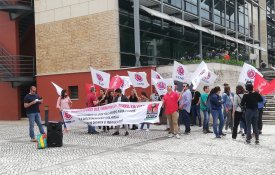 Greve no Minipreço fecha lojas por todo o País