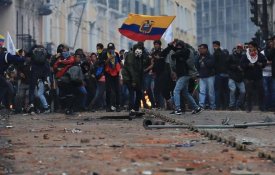 Mantêm-se os protestos no Equador e Moreno muda-se para Guayaquil