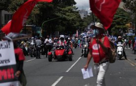 Milhares manifestam-se na Costa Rica contra o FMI e o neoliberalismo