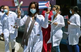 Trabalho da brigada médica cubana no México louvado