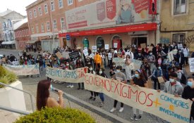 Estudantes no Barreiro unidos por mais «condições materiais»