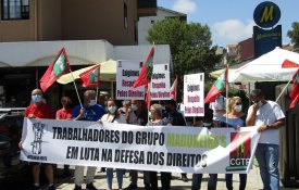 Patrões do Madureira’s escondem Porsches de trabalhadores em protesto