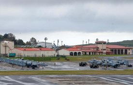 Trabalhadores da Base das Lajes criticam «subserviência sistemática» face aos EUA