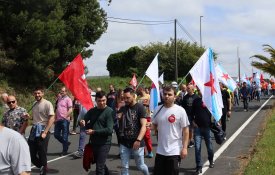 Grande participação na jornada de greve dos metalúrgicos da Corunha