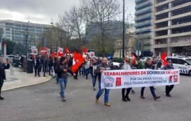 Greve na Schindler por «salários justos e trabalho com direitos»