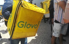 Estafetas da Glovo numa luta pelo Futuro