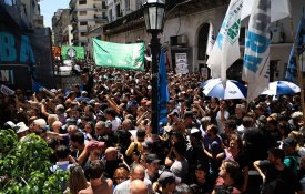 Governo argentino colocou cercas em redor da Télam