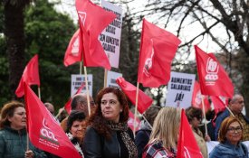 Com a precariedade para os técnicos de educação quem perde é a Escola Pública