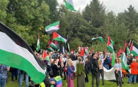  Manifestantes acusam governo irlandês de facilitar «genocídio do povo palestiniano»