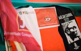  Em Alpiarça o PS chamou a GNR para impedir a JCP de fazer propaganda política 