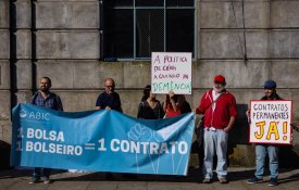 Cientistas saem à rua contra a precariedade