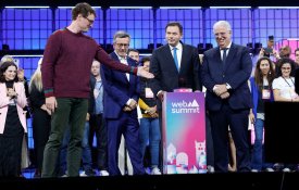 Promiscuidade: WebSummit enviou convites apenas aos grupos parlamentares do PS e PSD 