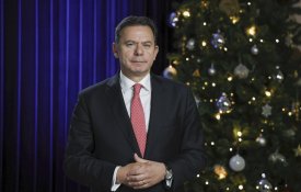 Na tal mensagem de Natal, Montenegro presenteou o país com ficção e populismo barato