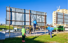 Entre liberdade democrática e a JCDecaux, Carlos Moedas escolhe a segunda