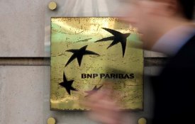 Trabalhadores do BNP Paribas reclamam por salários justos