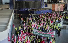 Greve nos aeroportos paralisa milhares de voos na Alemanha