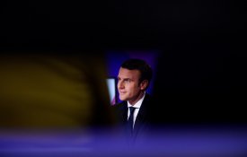  Liberal Macron estica o tapete à extrema-direita