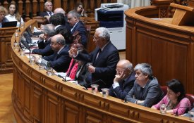 Investimento no centro do debate quinzenal