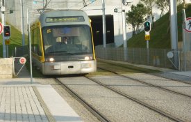 Privados na corrida por lucrativa exploração do Metro do Porto