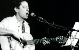 Chico Buarque: a Festa do «Avante!» 1980 foi a «maior plateia»