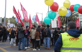 Milhares de trabalhadores na manifestação da CGTP-IN em Lisboa