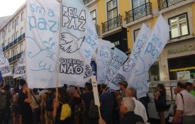 «Paz sim, NATO não!», gritou-se nas ruas de Lisboa