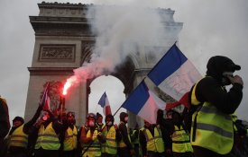 Protestos em várias cidades francesas, Paris em brasa