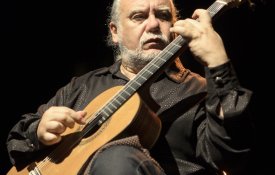 Seixal acolhe recital de guitarra de mestre Eduardo Isaac