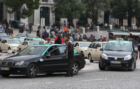 Taxistas saúdam reforço das coimas para ilegais