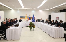 Governo e oposição dialogam à mesa na Venezuela