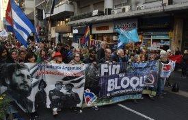Milhares de argentinos manifestaram a sua solidariedade a Cuba