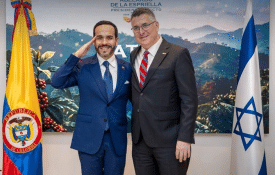 Extrema-direita colombiana reabre embaixada em Israel, agora em Jerusalém