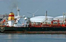 EUA anunciam a venda de um milhão de barris de petróleo roubados à Venezuela