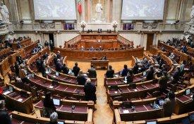 Luto parental alargado para 20 dias consecutivos