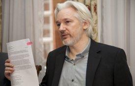 Suécia entrevistará Julian Assange na embaixada do Equador em Londres