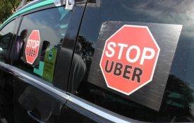 Taxistas do Porto em marcha lenta até à Câmara contra ilegais