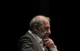 A Voz do Operário celebra 141 anos com homenagem a Siza Vieira