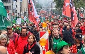 Milhares em Bruxelas em defesa do direito à greve e de manifestação