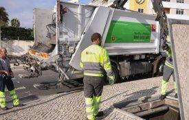 Luta na Cascais Ambiente termina com trabalho obrigatório aos domingos