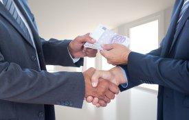 Promulgada a lei que regulamenta o lobbying (nome fino para o tráfico de influências)