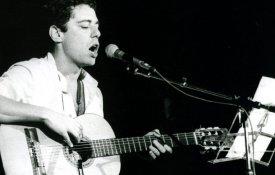 Chico Buarque: a Festa do «Avante!» 1980 foi a «maior plateia»