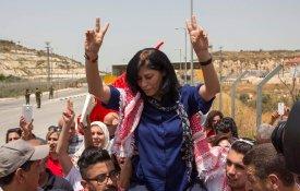 Israel libertou Khalida Jarrar, dirigente da FPLP quase 2 anos presa sem julgamento