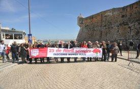 Peniche: 45 anos depois, a festa da libertação