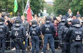 Polícia alemã prende 12 em manifestação de apoio aos refugiados
