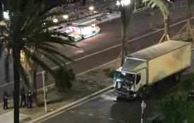 Ataque em Nice: camião atropela centenas