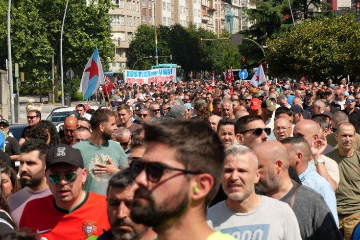 metalúrgicos Corunha Galiza greve manifestação negociação colectiva acordo