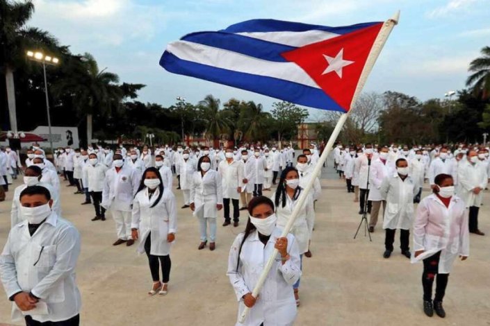 Médicos das brigadas de saúde de Cuba (imagem de arquivo) 